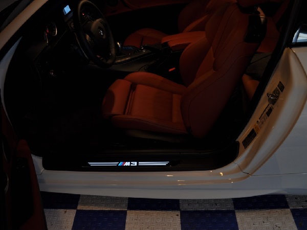Illuminated door trim M3.jpg
