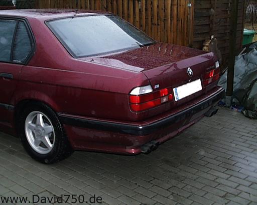 bmw7er_27g.jpg