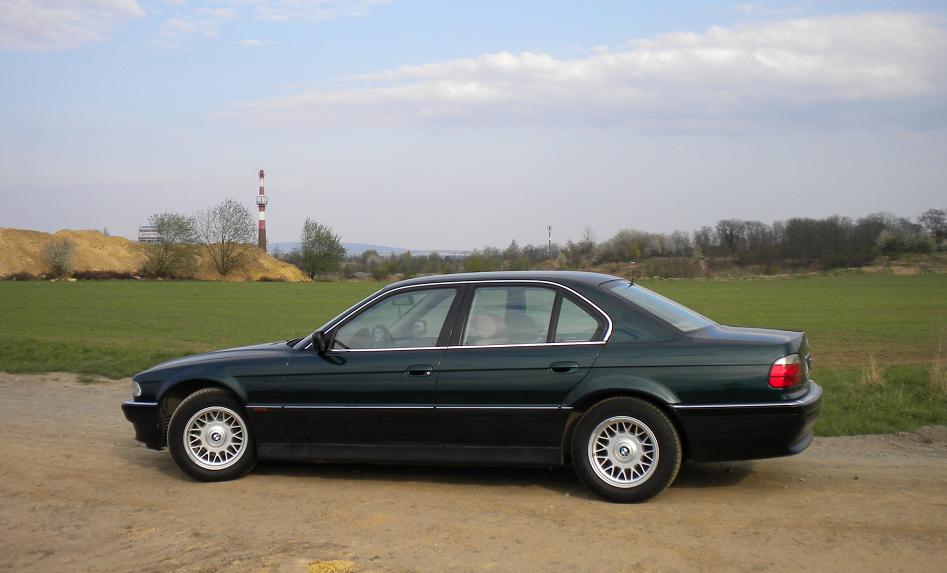 bývalý 215/65 r16