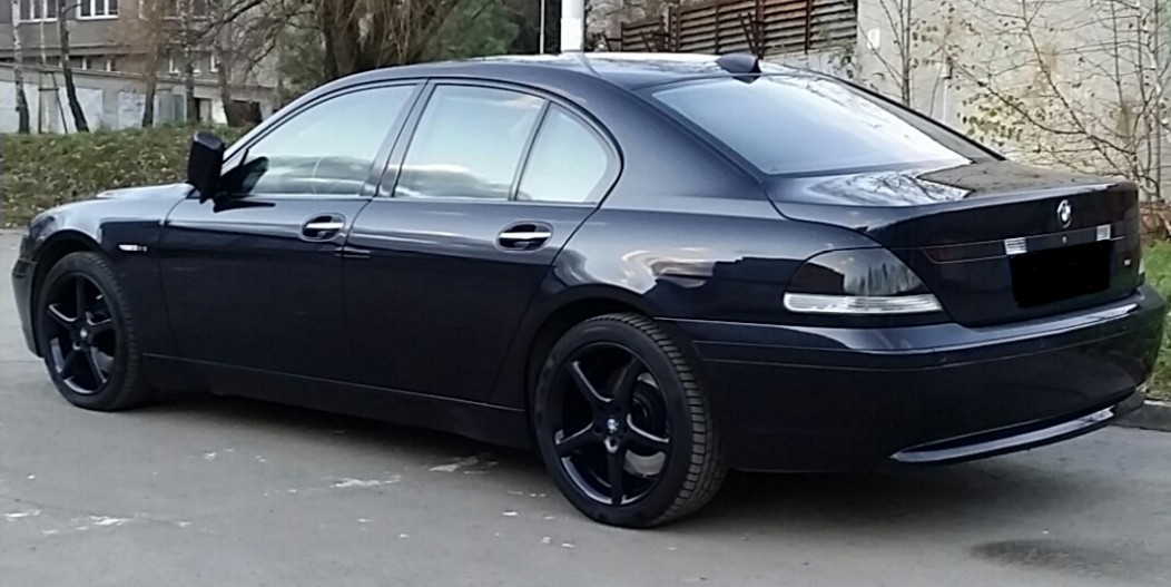 Karbon schwarz- 19" v barvě auta