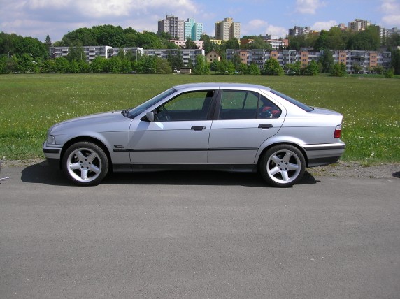 E362 (572 x 428).jpg