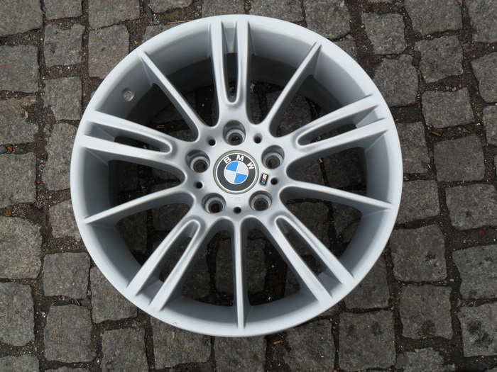 bmw E90.JPG