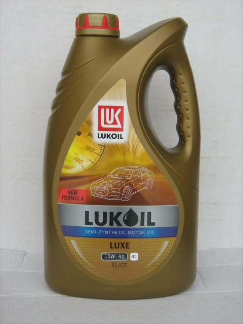 Lukoil Luxe 10W40 polosyntetika
