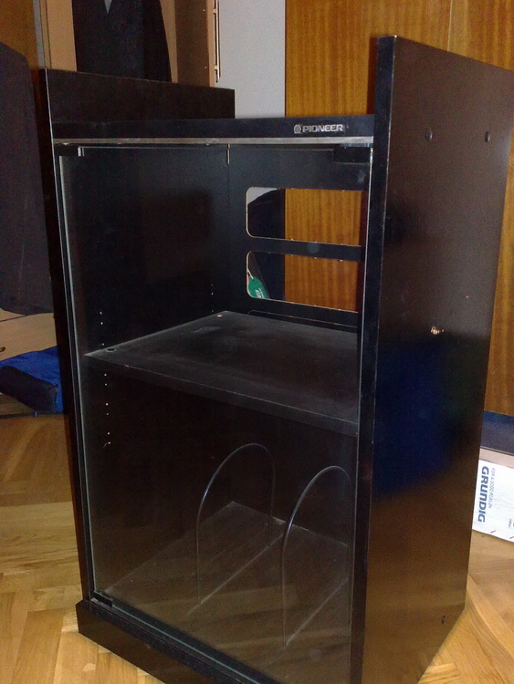 Hifi.rack.1.jpg