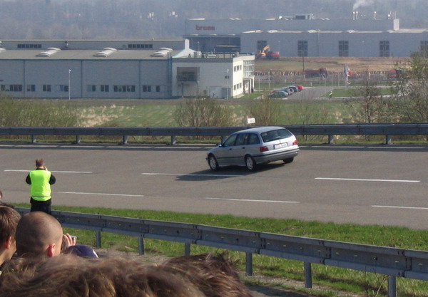 ovál2.jpg