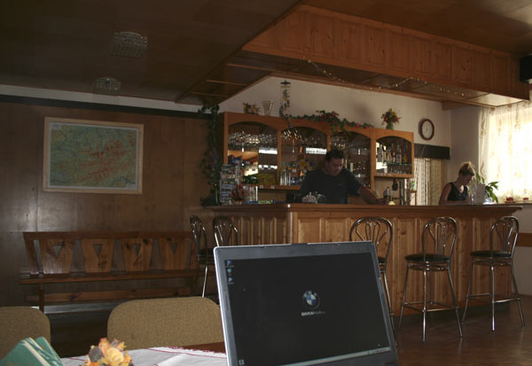 bar1.jpg