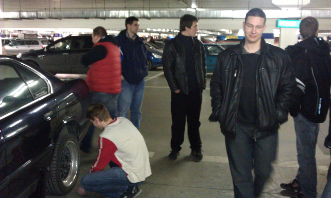 Koukat jinam, já dnes nedělám.