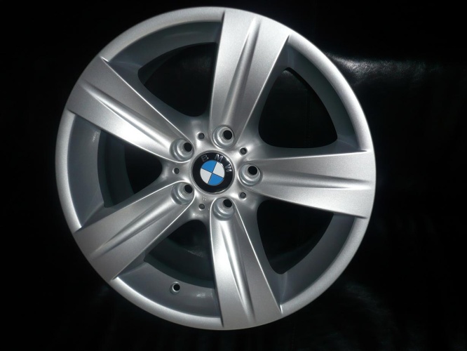 BMW 18 E-90 (1).JPG