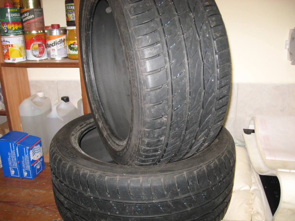 Pneu Barum 001.jpg