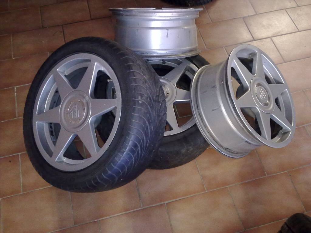 21032012832.jpg