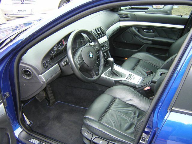 e39-touring-blue-interier.jpg