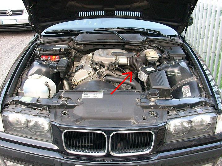 Bmw_316_e36_engine_bay-2.JPG