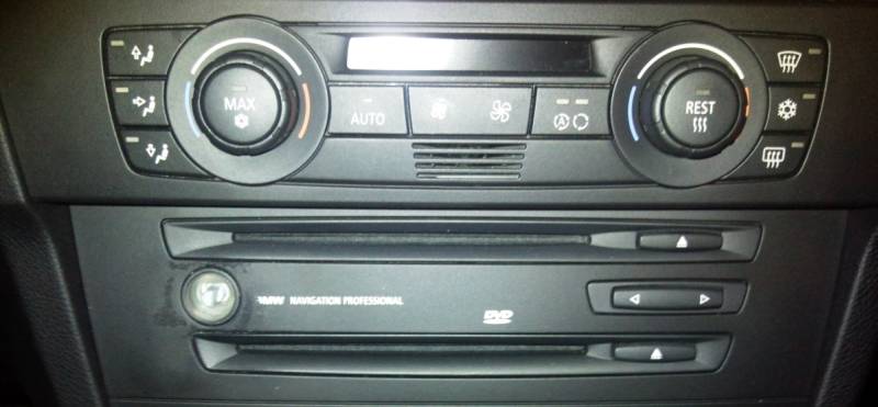 BMW knoflík.jpg