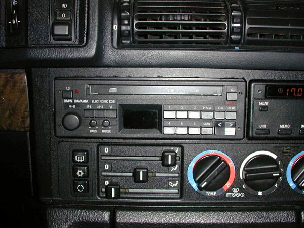 radio01.jpg