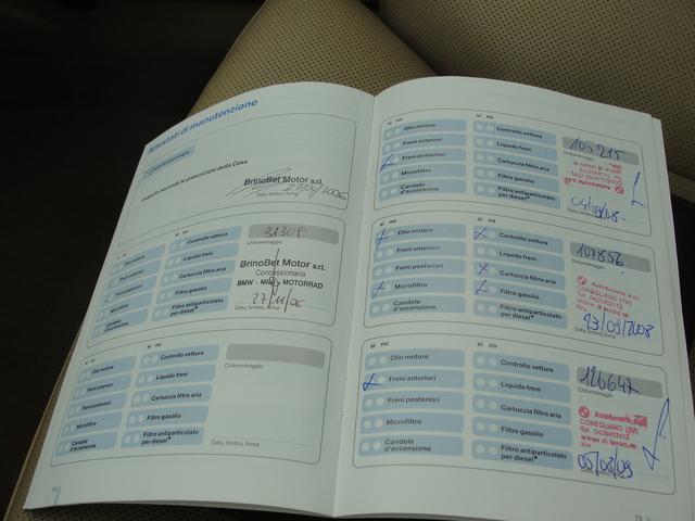 servis_book_1.jpg