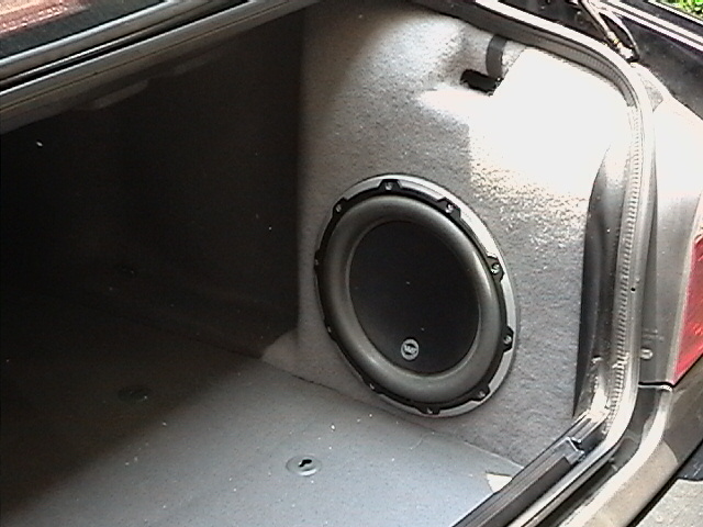 e39sub trunk.jpg