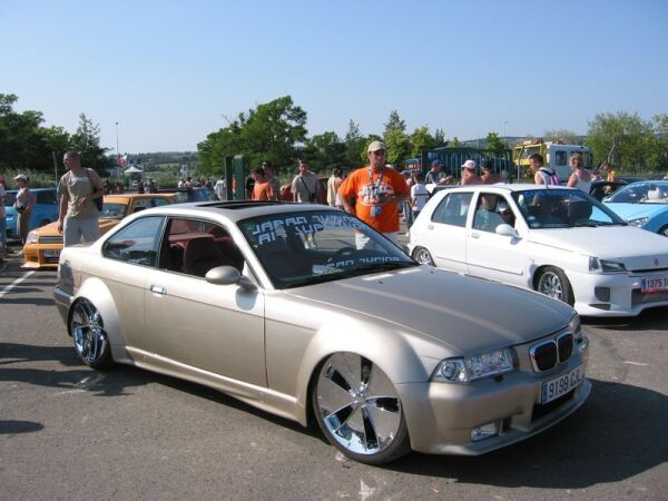bmw_srie_3_01.jpg