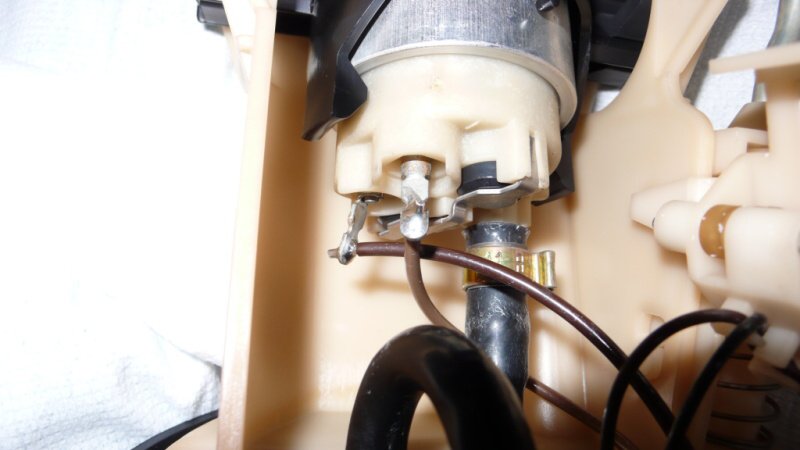 barvy drátů a +- pol