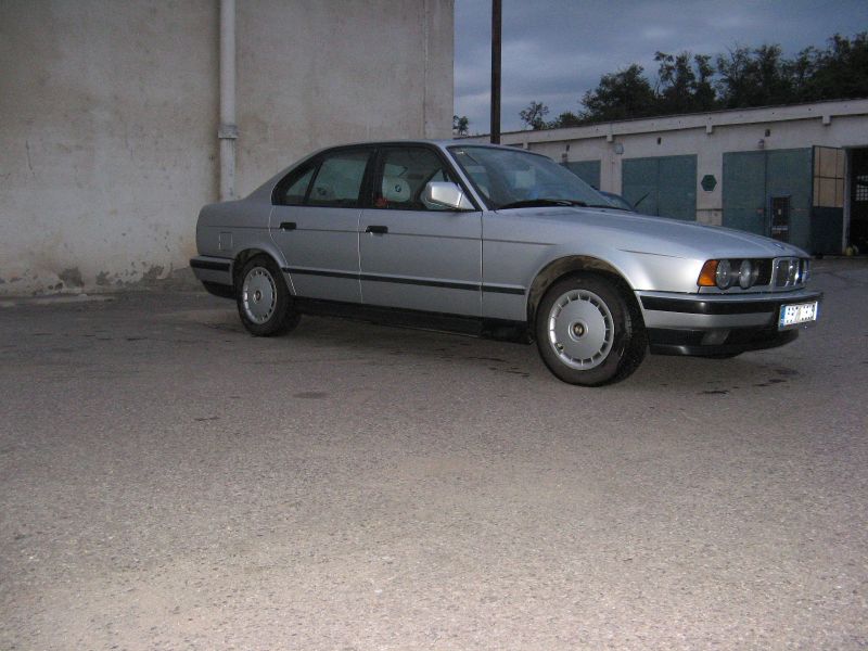 bmwbok.jpg