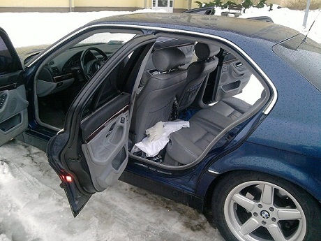 E38 740iA_3.jpg