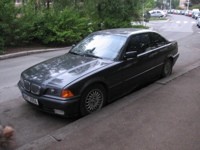 bmwcernebok.jpg