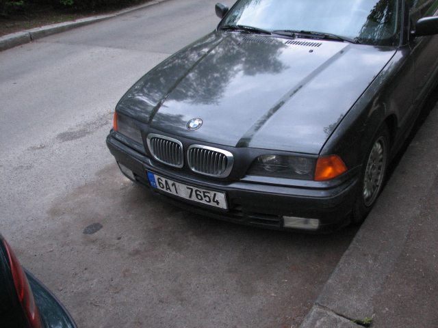 bmwcernepredekl.jpg