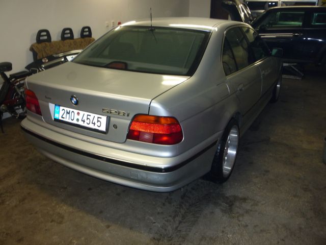 bmw 004.jpg