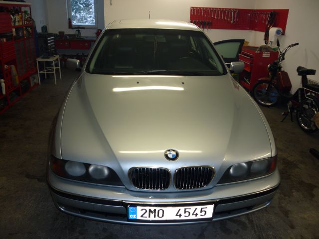 bmw 008.jpg