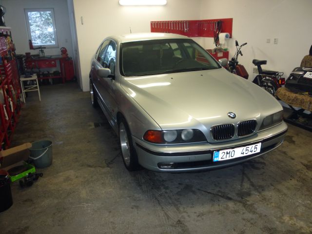 bmw 007.jpg
