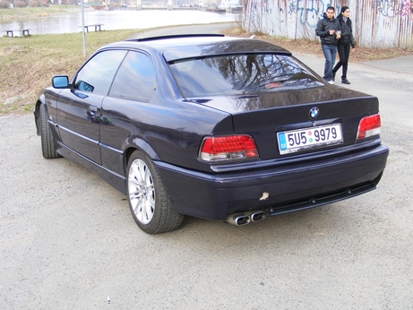 BMW2.jpg