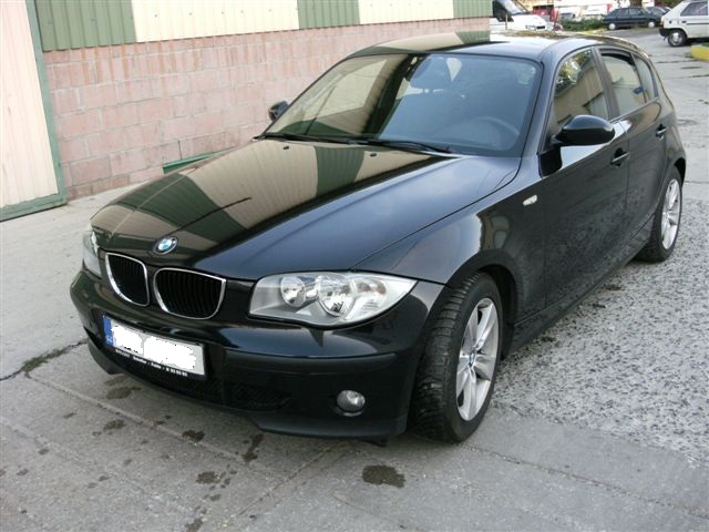 BMW_1_-_118D_2006.JPG