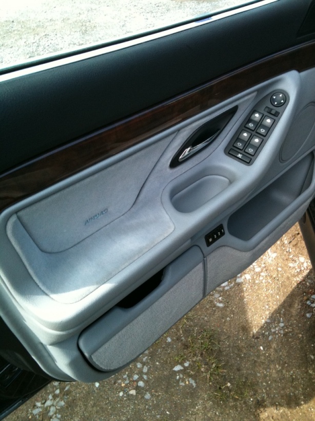 BMW8.JPG