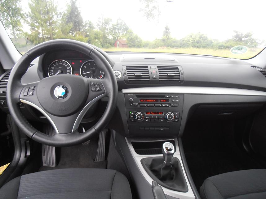 BMW8.JPG