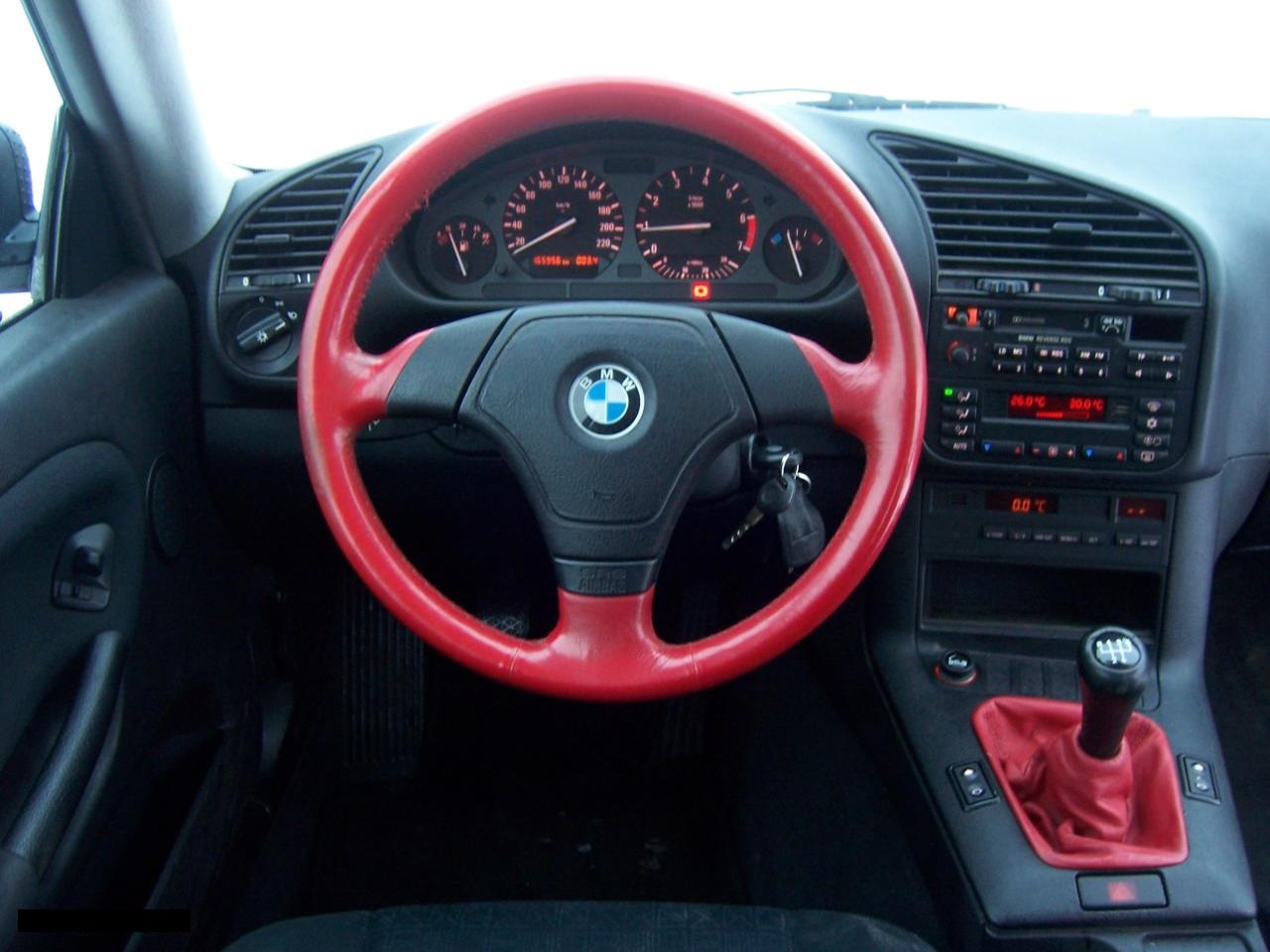 C27596585_9.jpg