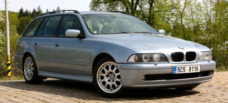 BMW 520i Touring 2.JPG