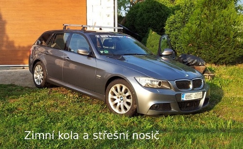 Na zimních kolech a s nosičem.jpg