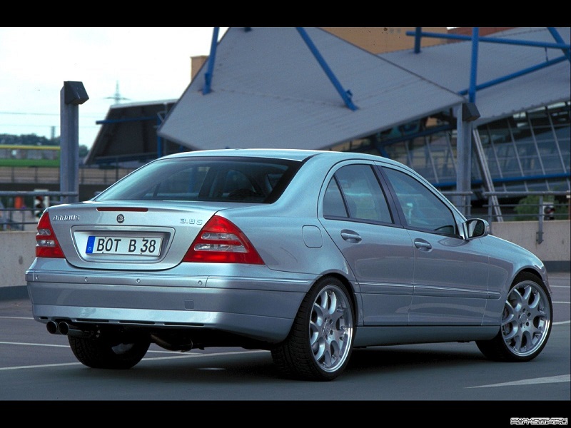 Brabus-C_Class_(W203)_mp133_pic_60242.jpg