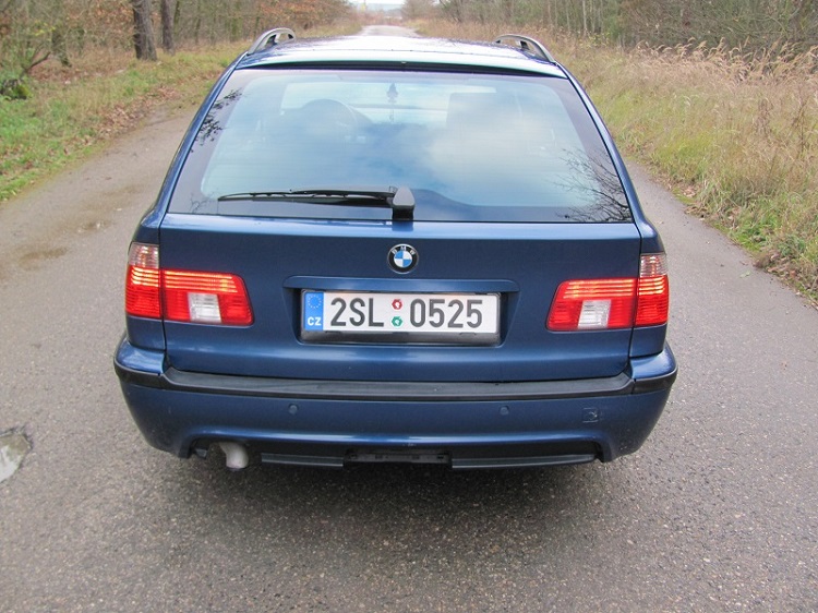 bmw m-packet 001.JPG