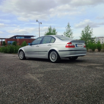 bmw3.jpg