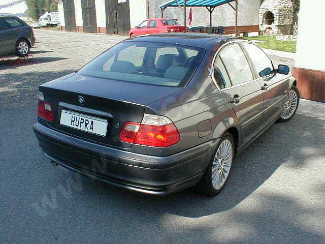 330d_2001_02.jpg
