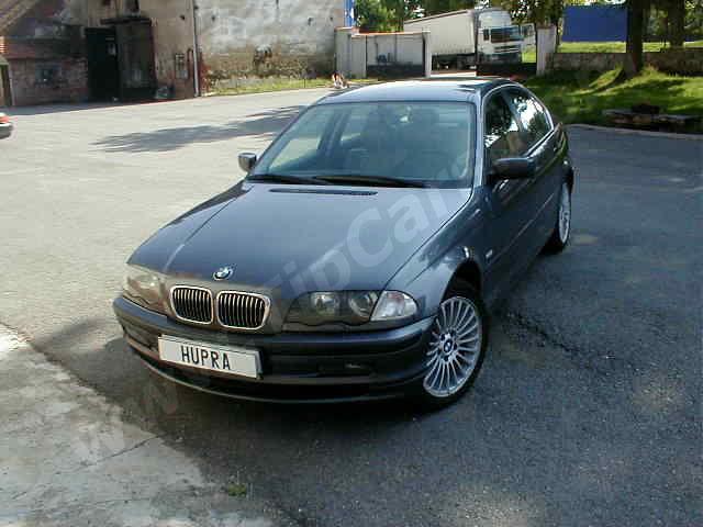 330d_2001_01.jpg