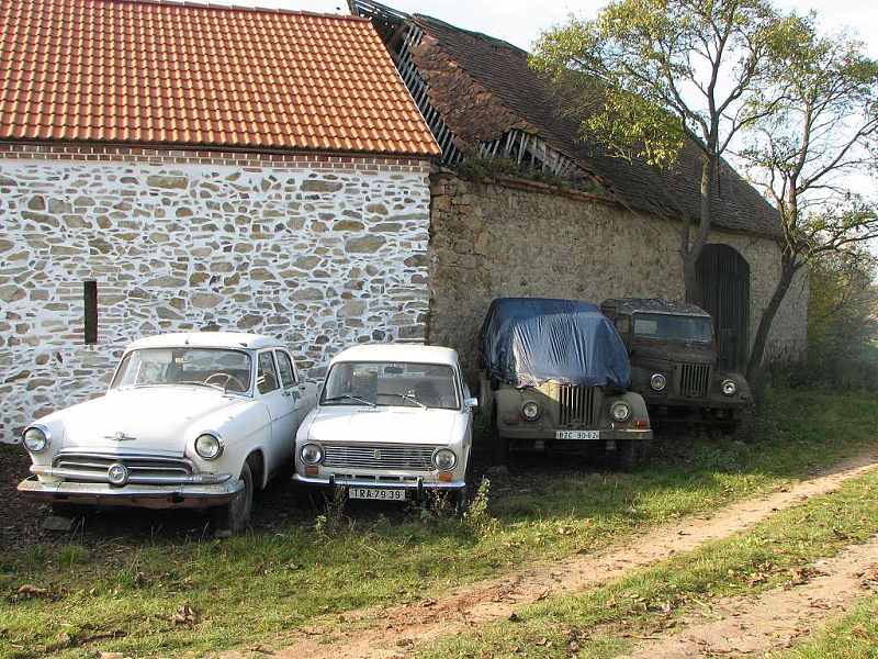 volga_vaz_aro.jpg