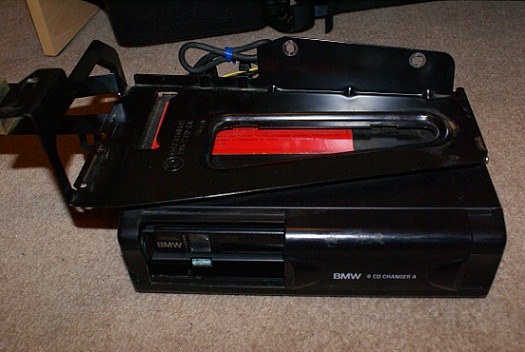 cdchanger01small.jpg