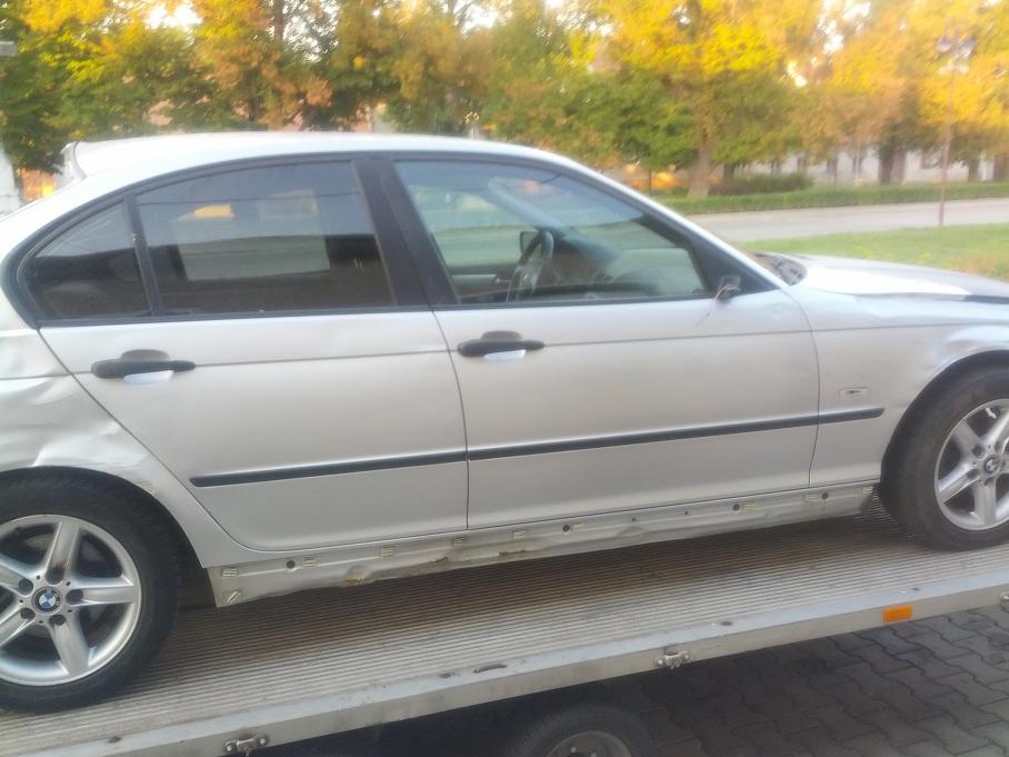 bmw 318.jpg