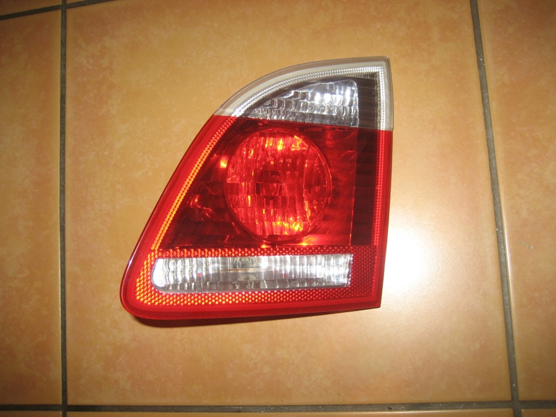 zadni prava mlhovka e61.jpg