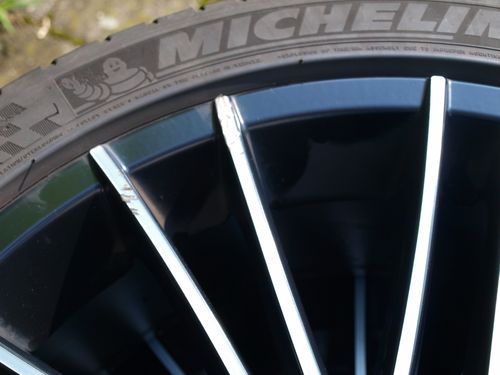 Alu kola BMW 19 5x120 s pneu Michelin-3.JPG