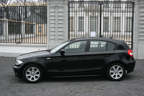 bmwschloss1.jpg
