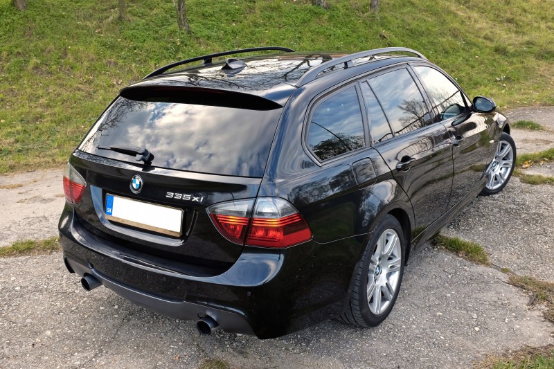 BMW_3.jpg