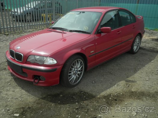 E46 330i.jpg