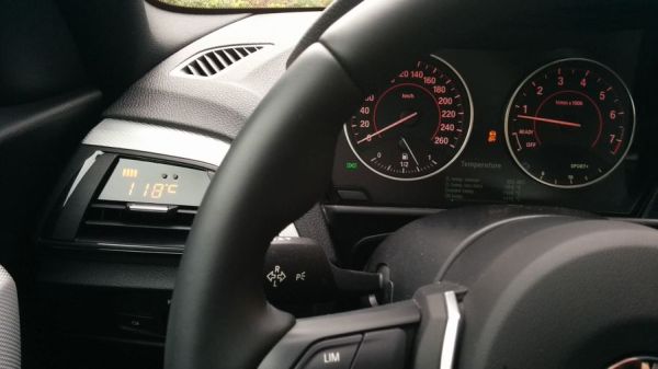 P3cars gauge.jpg